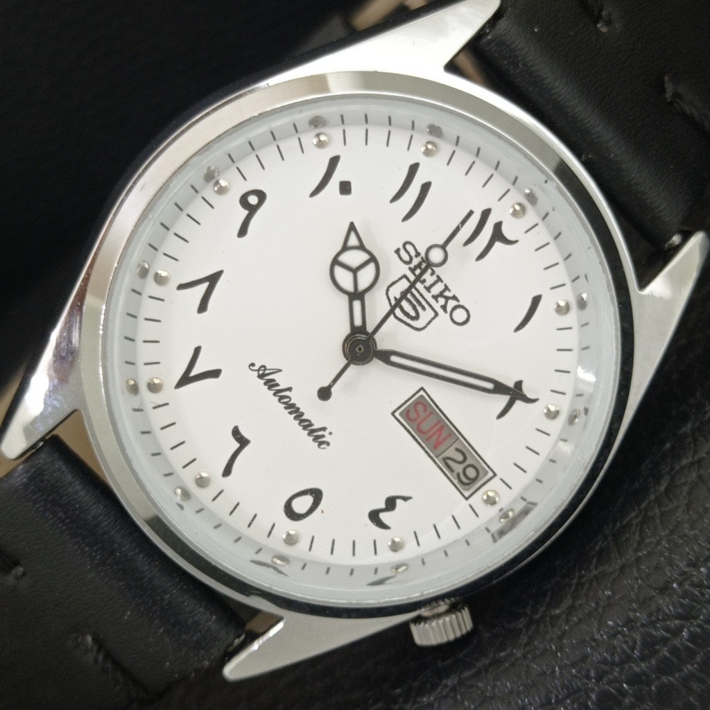 Vintage 1978 Seiko Automatic Mens Silver Watch WDaydate  White Accents